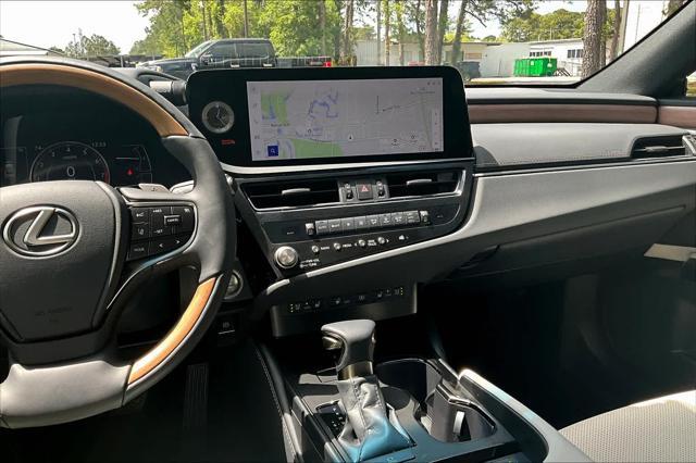 used 2025 Lexus ES 350 car, priced at $49,400