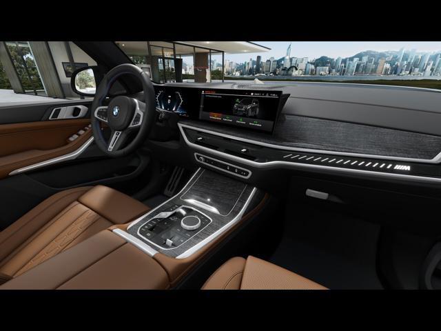 new 2025 BMW X7 car, priced at $114,520