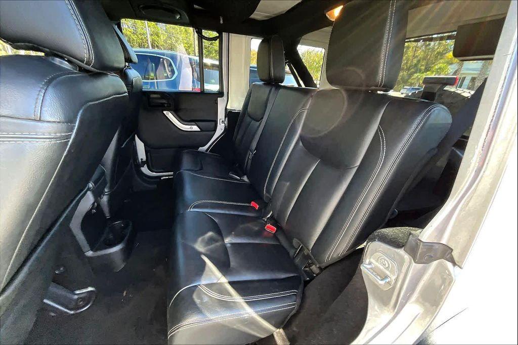 used 2014 Jeep Wrangler Unlimited car, priced at $19,900