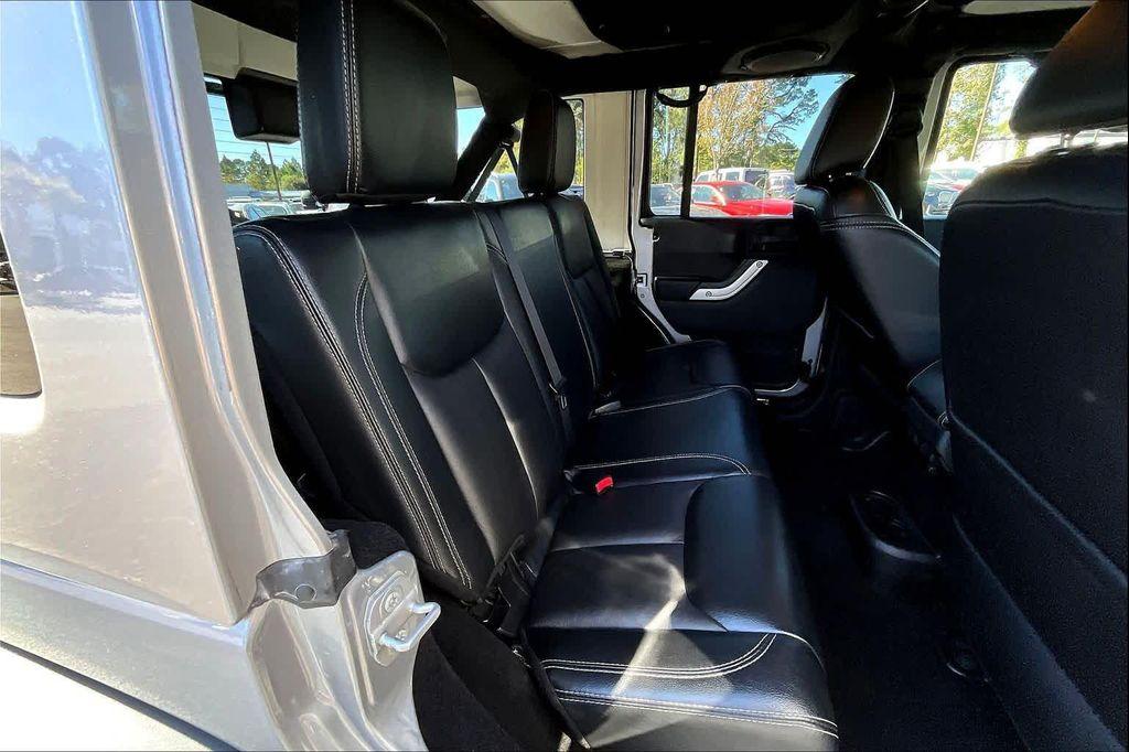 used 2014 Jeep Wrangler Unlimited car, priced at $19,900