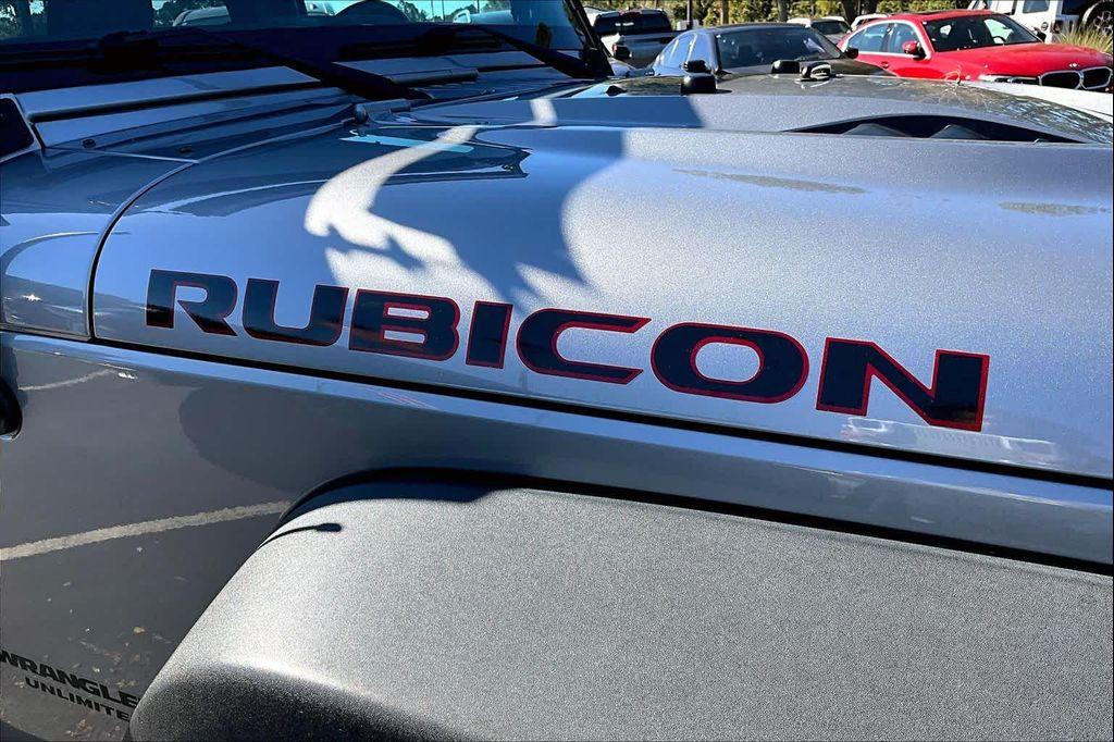 used 2014 Jeep Wrangler Unlimited car, priced at $19,900