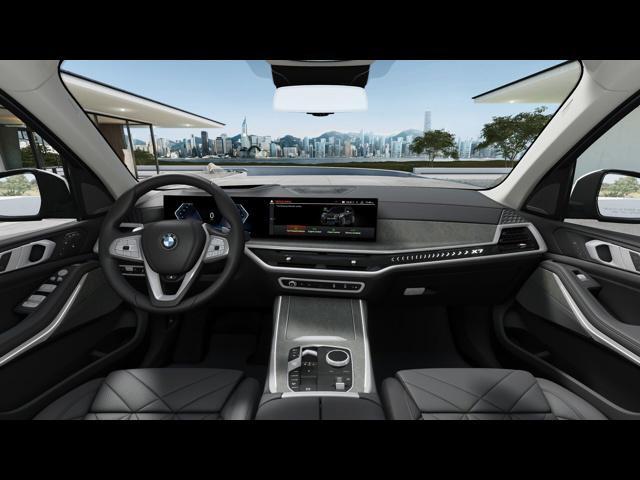 new 2025 BMW X7 car, priced at $92,195