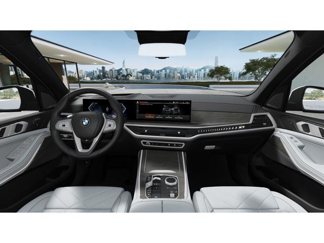 new 2025 BMW X7 car, priced at $94,435