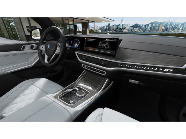 new 2025 BMW X7 car, priced at $94,435