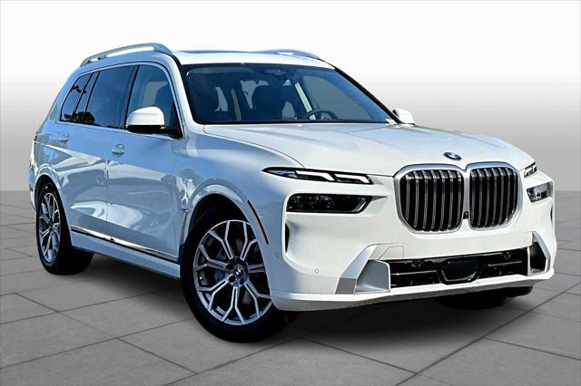 new 2025 BMW X7 car, priced at $93,060