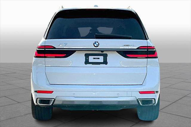 new 2025 BMW X7 car, priced at $93,060