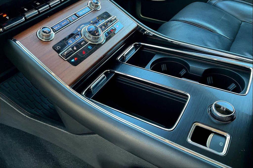 used 2020 Lincoln Aviator car, priced at $25,600