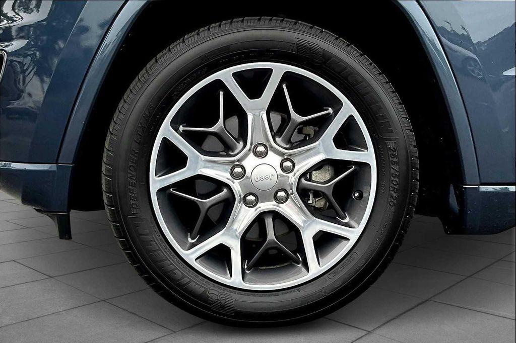 used 2019 Jeep Grand Cherokee car, priced at $19,800