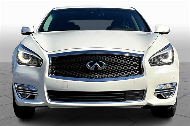 used 2018 INFINITI Q70L car, priced at $25,900