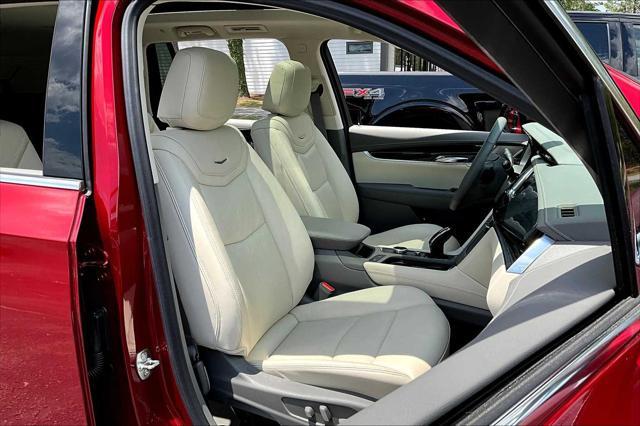 used 2024 Cadillac XT6 car, priced at $42,800