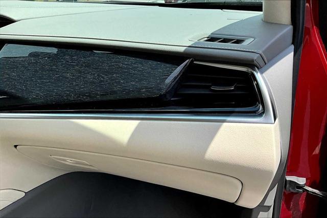 used 2024 Cadillac XT6 car, priced at $42,800