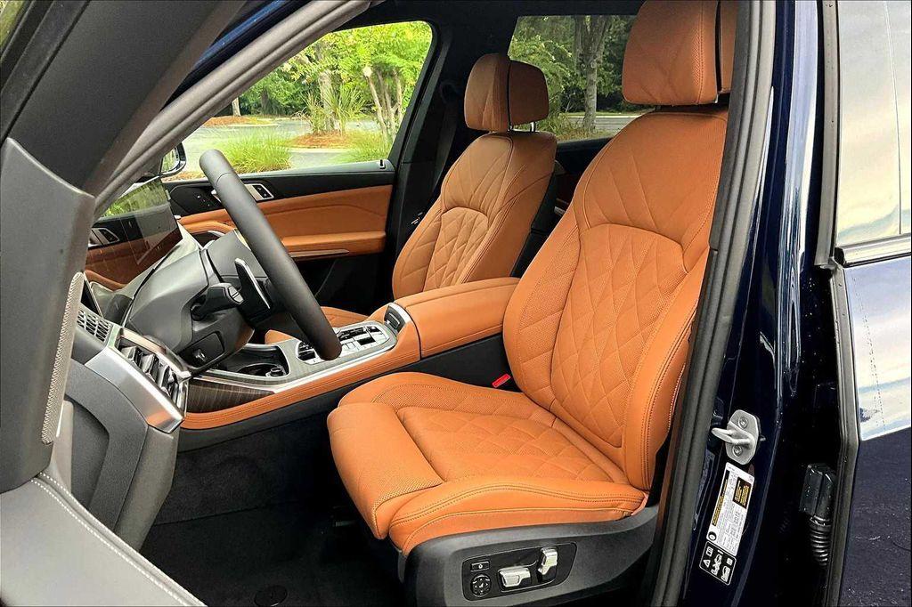 new 2026 BMW X7 car, priced at $99,485