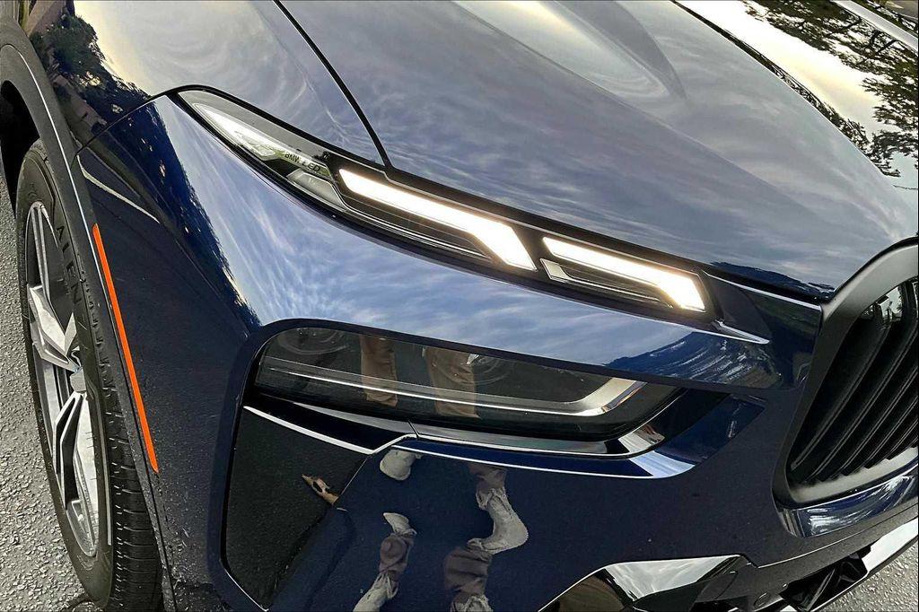 new 2026 BMW X7 car, priced at $99,485