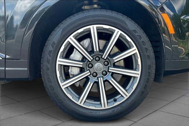 used 2017 Audi Q7 car, priced at $15,500