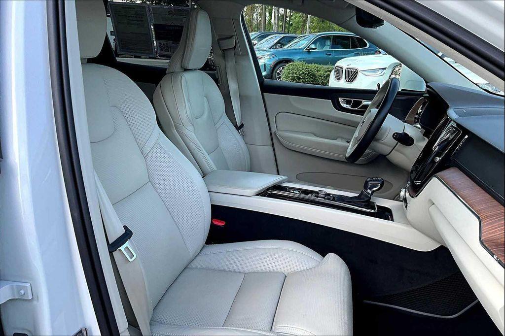 used 2020 Volvo XC60 car, priced at $26,700