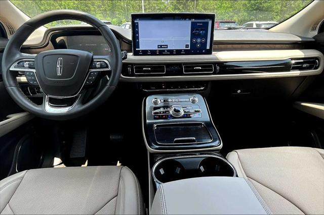 used 2021 Lincoln Nautilus car, priced at $34,400