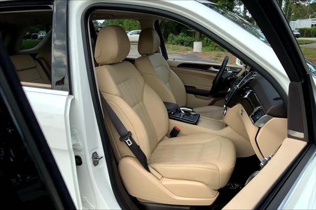 used 2019 Mercedes-Benz GLE 400 car, priced at $18,900