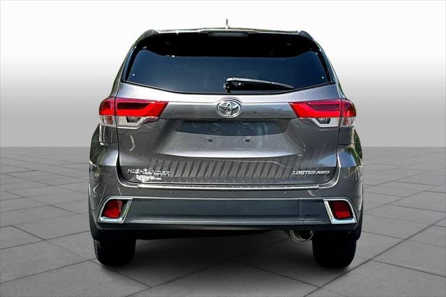 used 2019 Toyota Highlander car, priced at $31,400