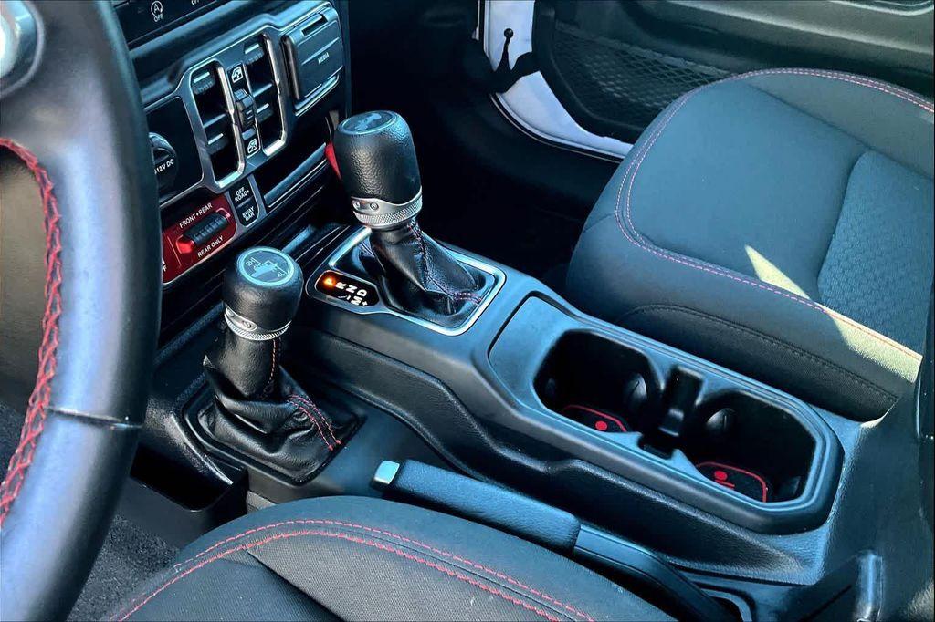 used 2022 Jeep Wrangler Unlimited car, priced at $36,700