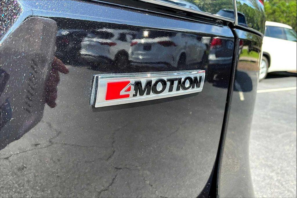 used 2021 Volkswagen Atlas car, priced at $25,900
