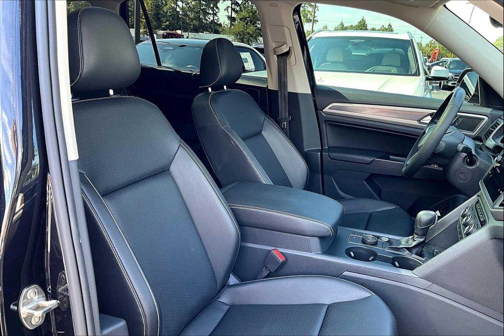 used 2021 Volkswagen Atlas car, priced at $25,900