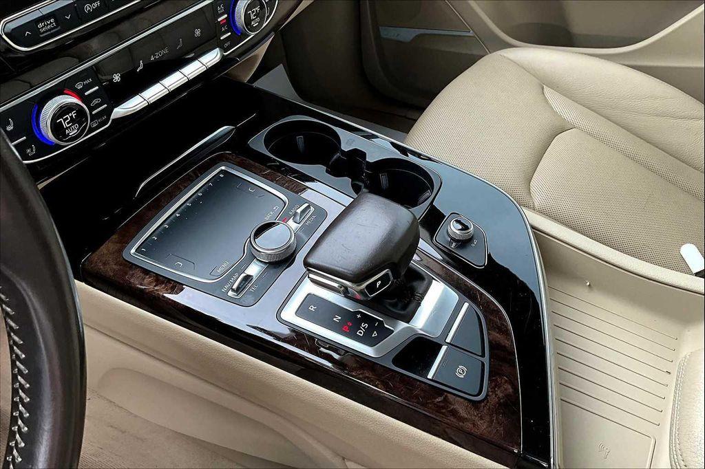 used 2019 Audi Q7 car, priced at $24,500