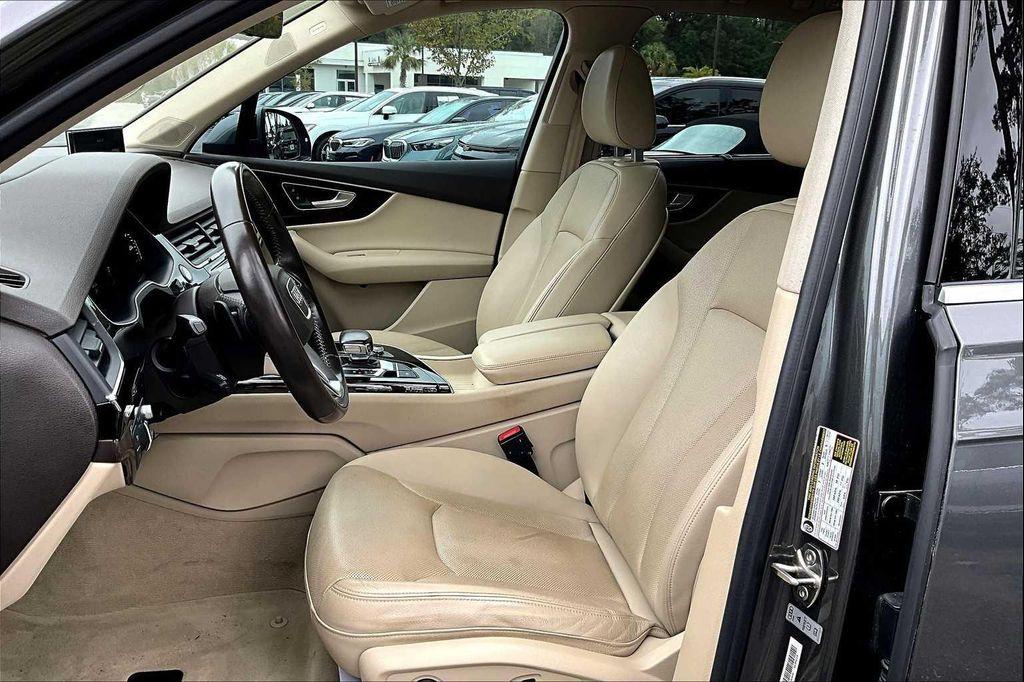 used 2019 Audi Q7 car, priced at $24,500