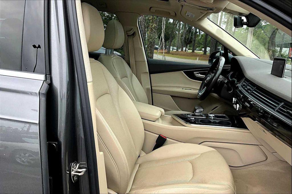 used 2019 Audi Q7 car, priced at $24,500