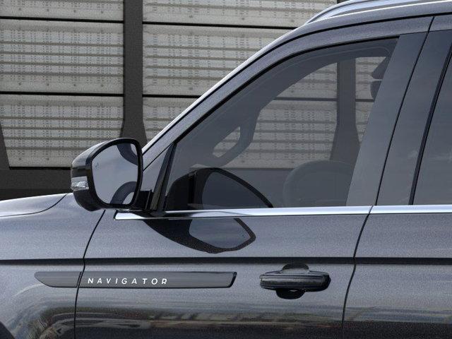 new 2025 Lincoln Navigator car, priced at $119,435