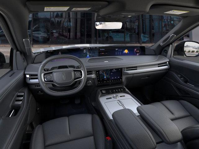 new 2025 Lincoln Navigator car, priced at $110,075