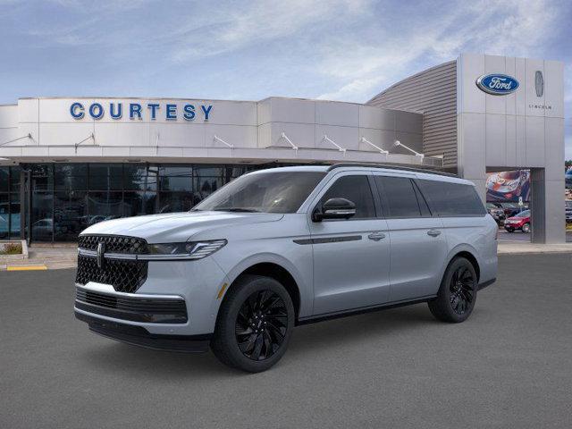 new 2025 Lincoln Navigator car, priced at $110,075