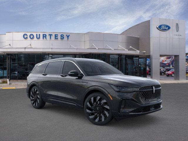 new 2025 Lincoln Nautilus car, priced at $82,620