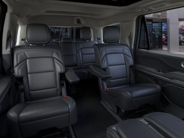 new 2025 Lincoln Navigator car, priced at $103,185