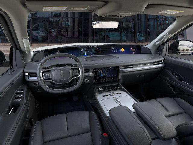 new 2025 Lincoln Navigator car, priced at $103,185