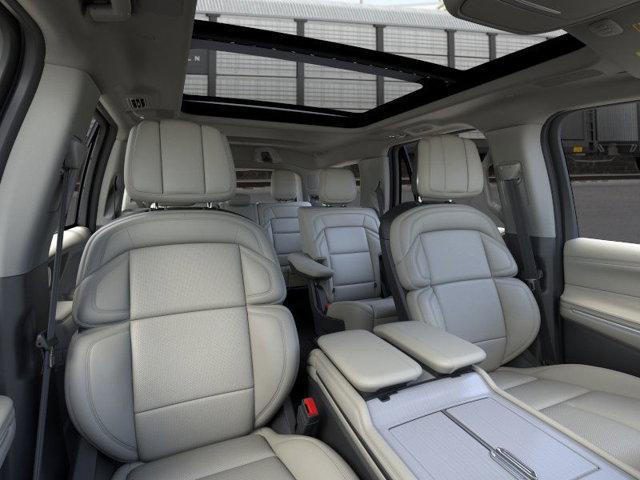 new 2025 Lincoln Navigator car, priced at $104,505