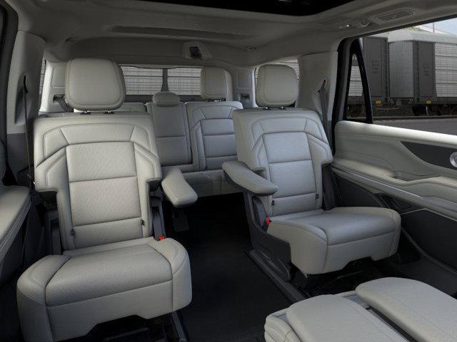 new 2025 Lincoln Navigator car, priced at $104,505