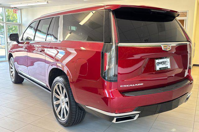 used 2023 Cadillac Escalade ESV car, priced at $73,417