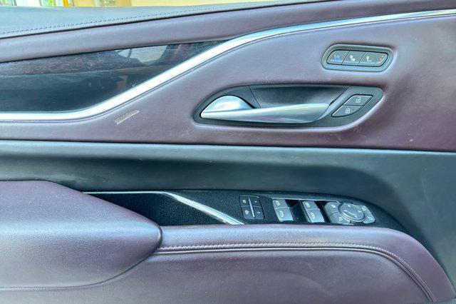 used 2023 Cadillac Escalade ESV car, priced at $73,417