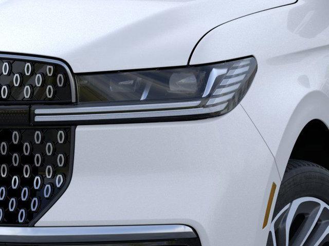 new 2025 Lincoln Navigator car, priced at $106,685
