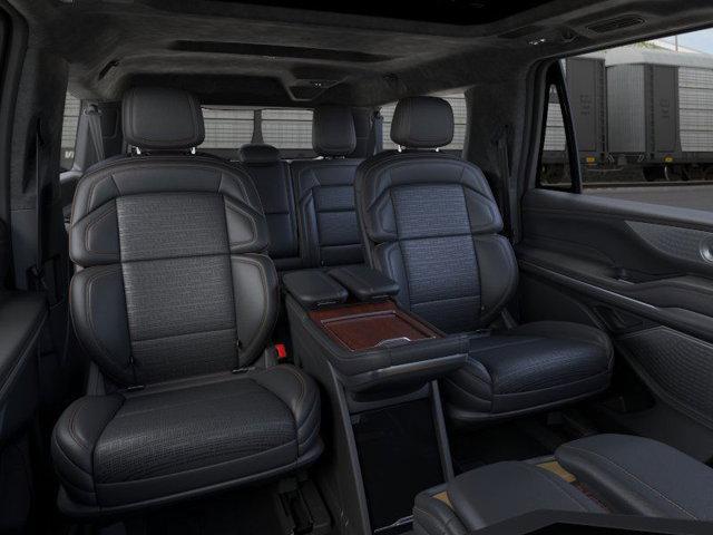 new 2025 Lincoln Navigator car, priced at $122,835