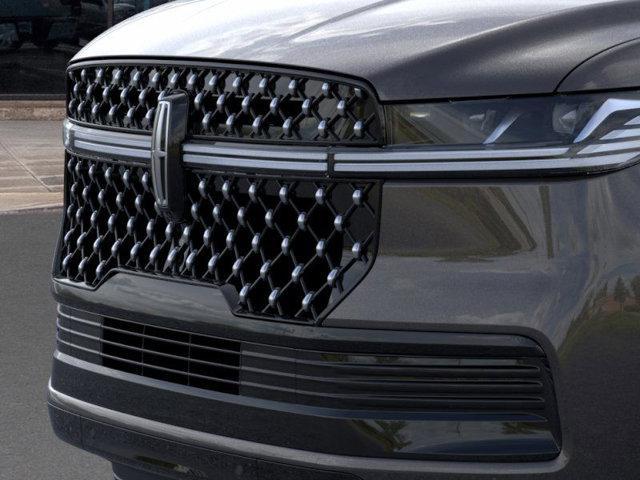 new 2025 Lincoln Navigator car, priced at $121,435