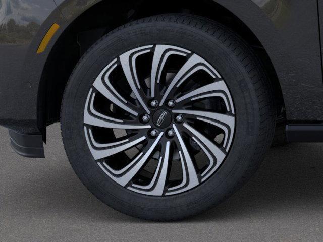 new 2025 Lincoln Navigator car, priced at $121,435