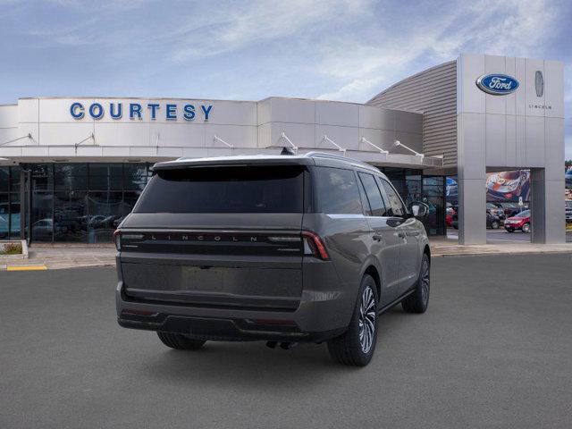 new 2025 Lincoln Navigator car, priced at $121,435