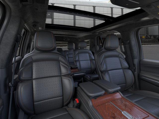 new 2025 Lincoln Navigator car, priced at $121,435
