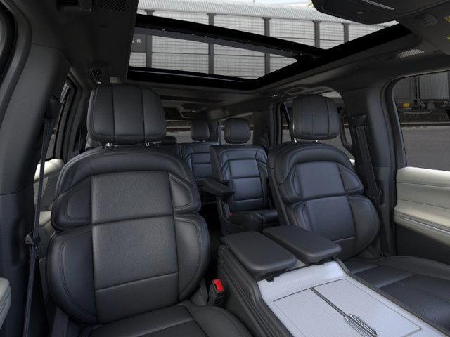 new 2025 Lincoln Navigator car, priced at $110,425