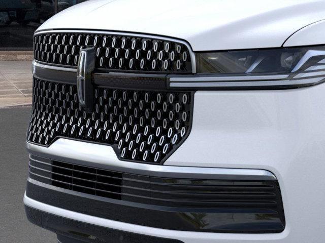new 2025 Lincoln Navigator car, priced at $106,925