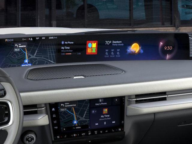new 2025 Lincoln Navigator car, priced at $106,925