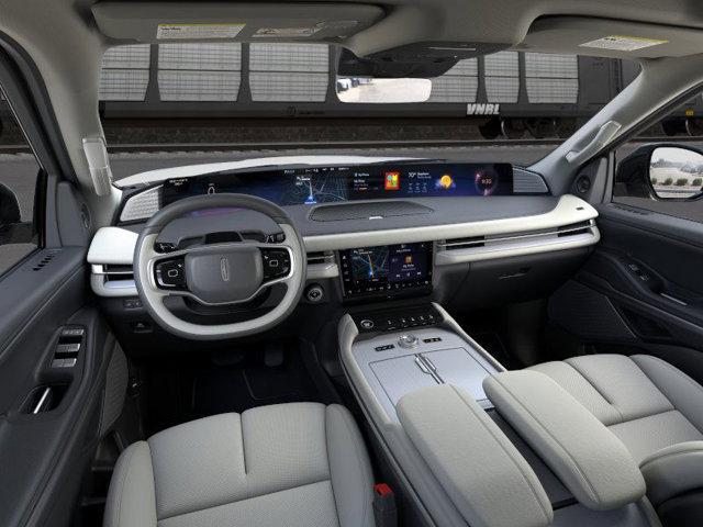 new 2025 Lincoln Navigator car, priced at $106,925