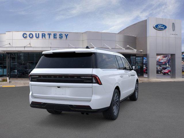 new 2025 Lincoln Navigator car, priced at $106,925