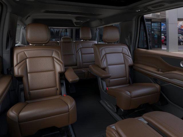new 2025 Lincoln Navigator car, priced at $109,540